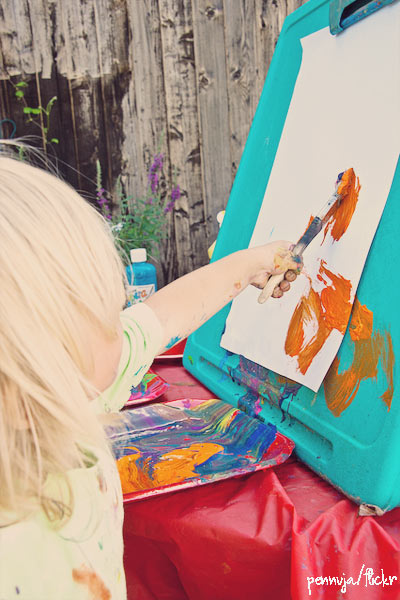 kid-painting